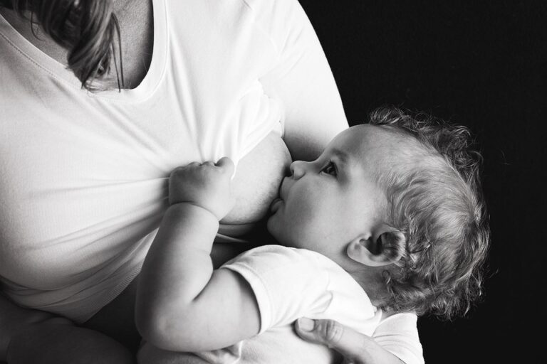 The Benefits of Breastfeeding: Why It’s Crucial for Moms and Babies